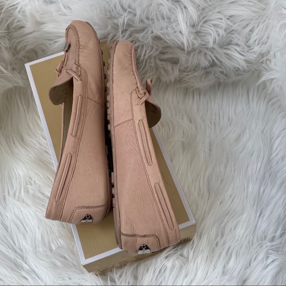Michael Kors Daisy blush leather moccasins 9.5 - Picture 2 of 7